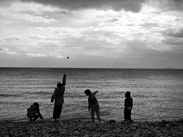 Kids, Kardamili beach